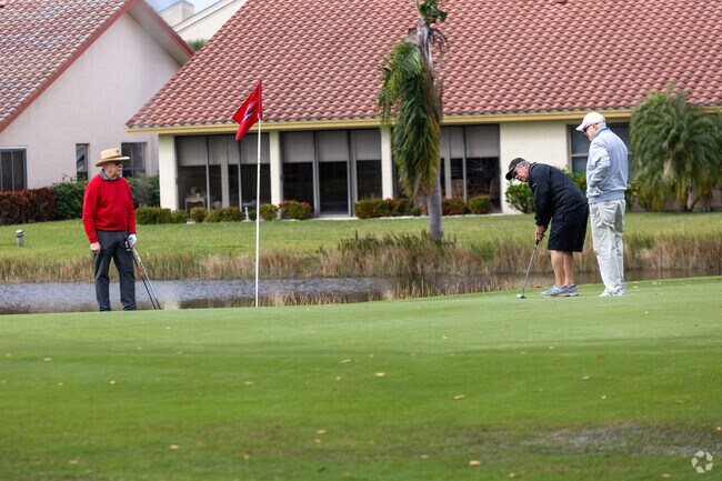 Golfing is a favorite pastime for residents of Cross Creek’s active community.