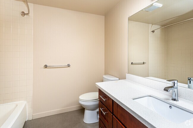 Park 3025, Seattle, WA 98125 - photo 2