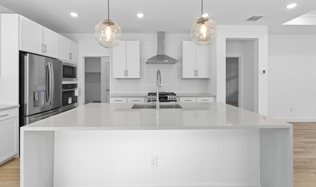 20312 W Turney Ave, Buckeye, AZ 85396 - photo 2