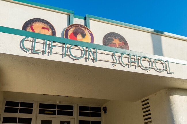 Clifton Middle School serves grades 6th to 8th.