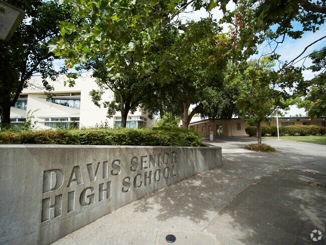 Davis Senior High School provides education in the neighborhood of 
Central Davis.