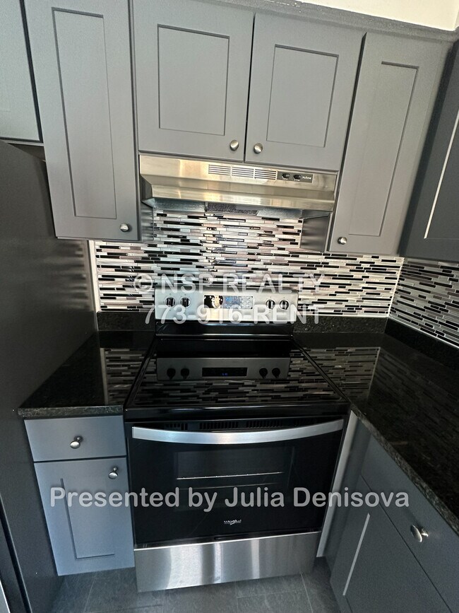 1639 Oakwood Ave unit 201, Des Plaines, IL 60016 - photo 3