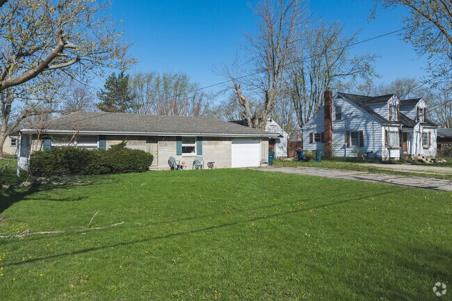 Cottages and ranches are some of the most popular houses in Northview.