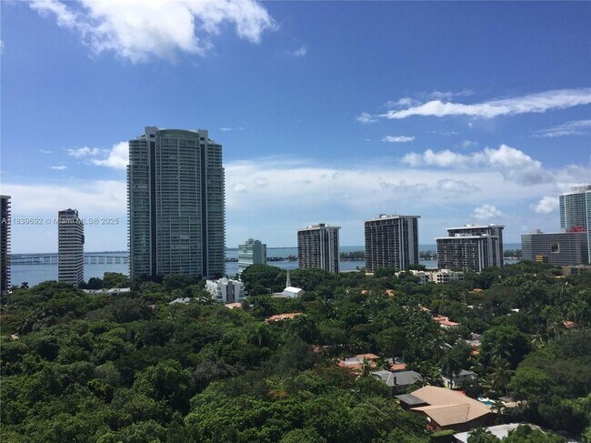 Le Parc at Brickell, Miami, FL 33129 - photo 3