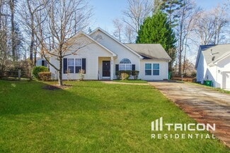 979 Stinson Glen Ln, Charlotte, NC 28214
