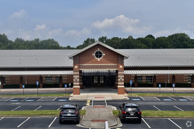 Silver City Elementary School located in the North Forsyth neighborhood.