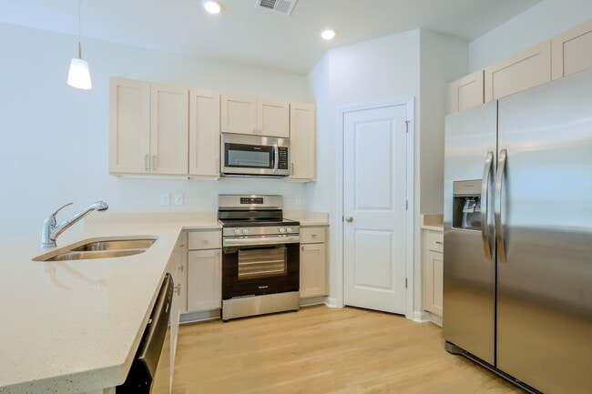 1510 Alvin Pond Dr, Greer, SC 29651 - photo 6