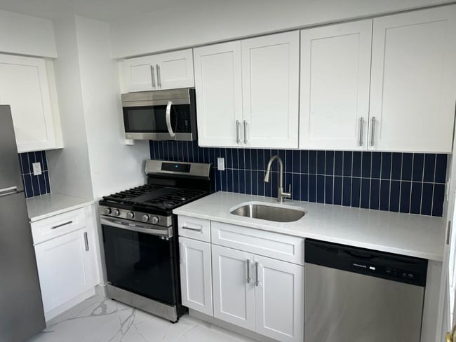 500 Adams Ln unit 10L, North Brunswick, NJ 08902 - photo 5