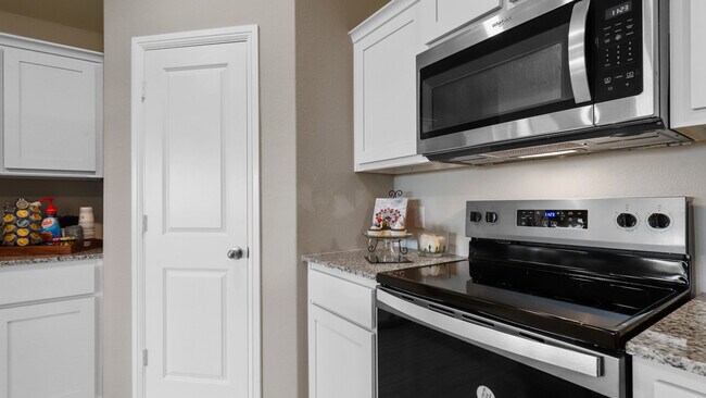 344 Blanco Dr, Azle, TX 76020 - photo 5