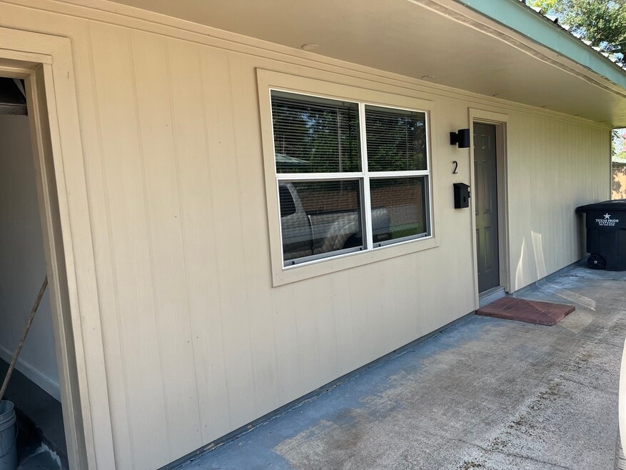 205 N Ormsby St unit 1, Alvin, TX 77511 - photo 1