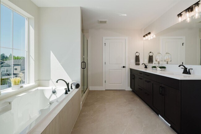 12380 SW Silvertip St, Beaverton, OR 97007 - photo 7