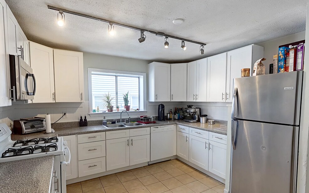 99 Marion St unit 1, Somerville, MA 02143 - photo 1