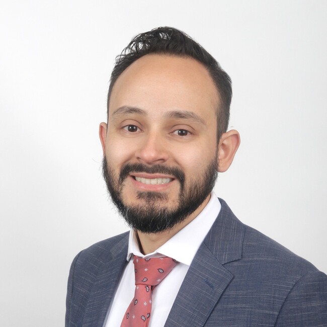 Agent Photo