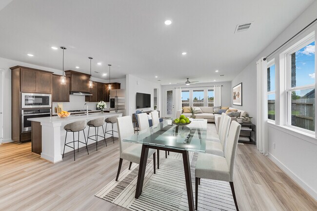 4638 Rustic Grove Ln, Fulshear, TX 77441 - photo 2