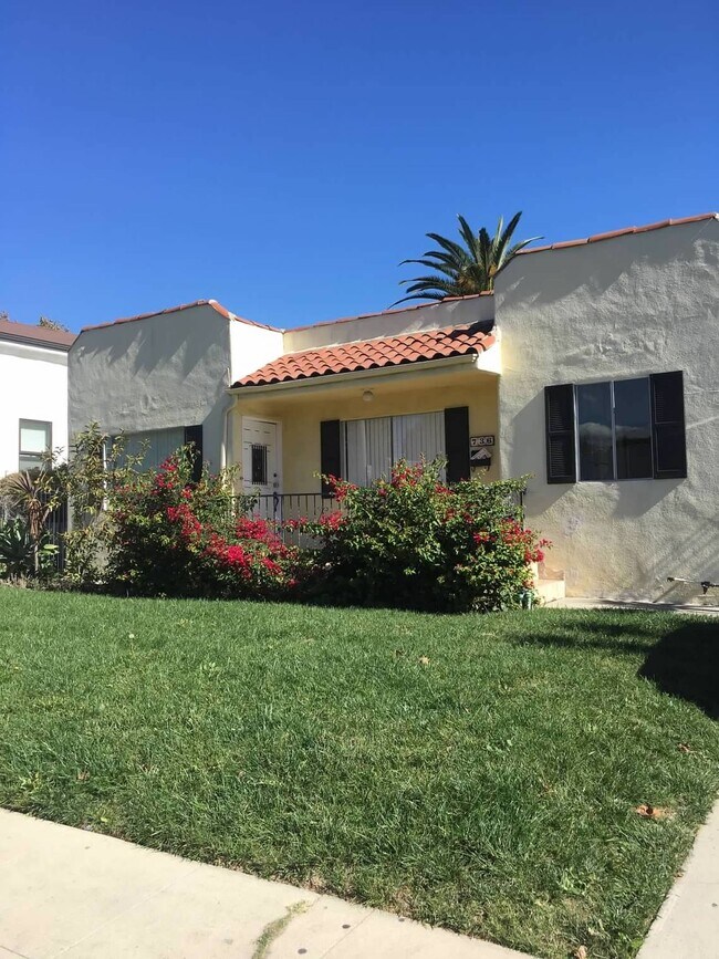 736 N Poinsettia Place, Los Angeles, CA 90046