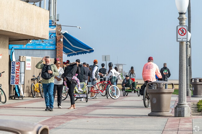 The Newport Beach boardwalk is perfect for a scenic bike ride just minutes from Harbor Ridge.