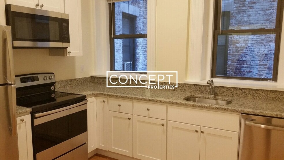 1462 Beacon St unit 14B, Brookline, MA 02446 - photo 1