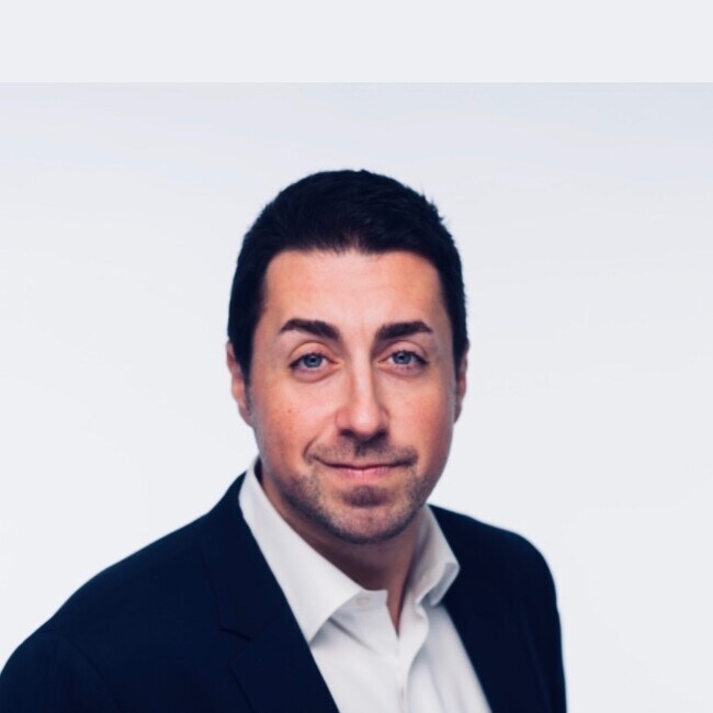 Agent Photo
