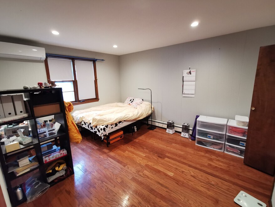 232 Brookline St unit 2, Cambridge, MA 02139 - photo 1