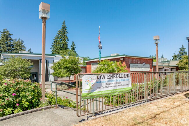 Discovery Montessori School