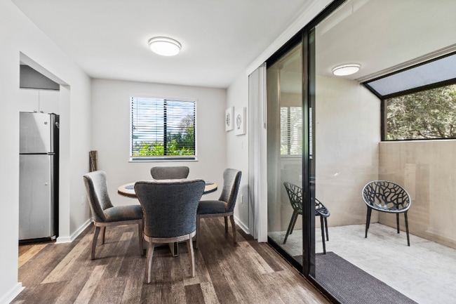 3071 Willow Green Dr, Sarasota, FL 34235 - photo 4