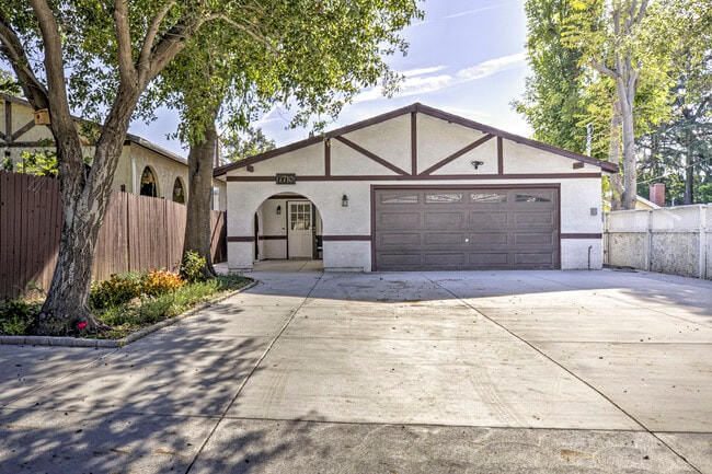 7710 Wentworth St, Tujunga, CA 91042 - photo 2