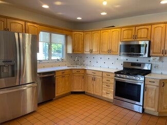 46 Lowell St Unit 2, Lexington, MA 02420