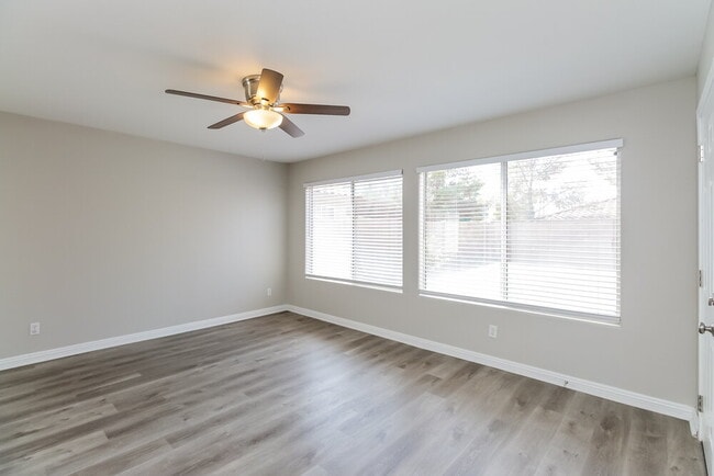 1012 N Blackstone Dr, Chandler, AZ 85224 - photo 6