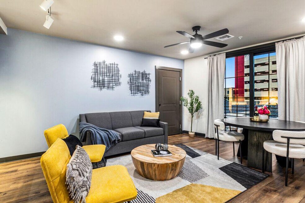 611 Commerce St unit ID1267086P, New Orleans, LA 70130 - photo 1