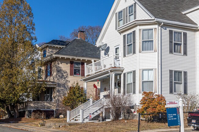 You can find private decks on most homes in North Salem.