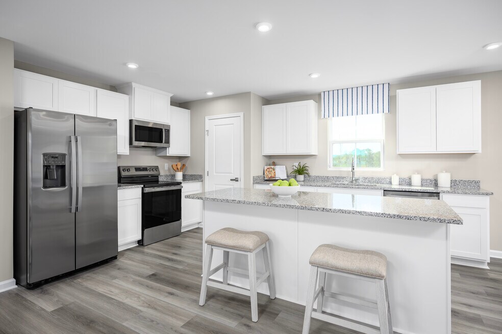 330 Pointers Dr unit 36142208, West Point, VA 23181 - photo 1