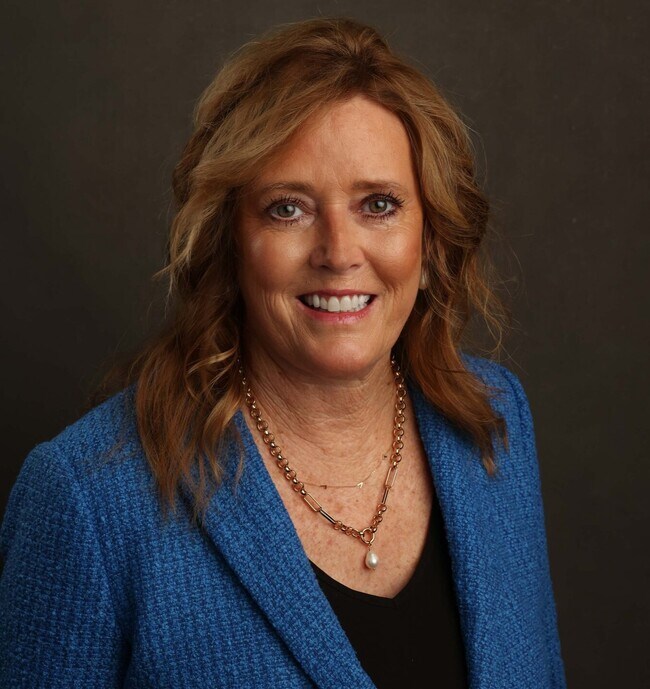 Sandy Wolfe
