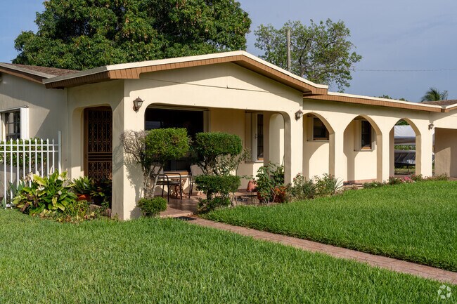 Ranch style homes dominate the Myrtle Grove housing market.