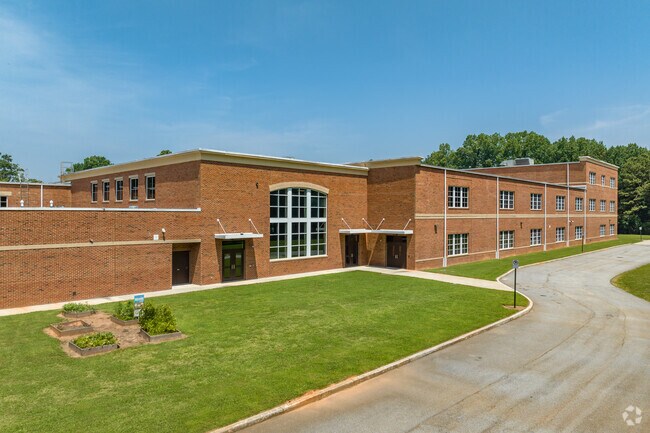 Back building at Rockbridge Elementary School in Atlanta.