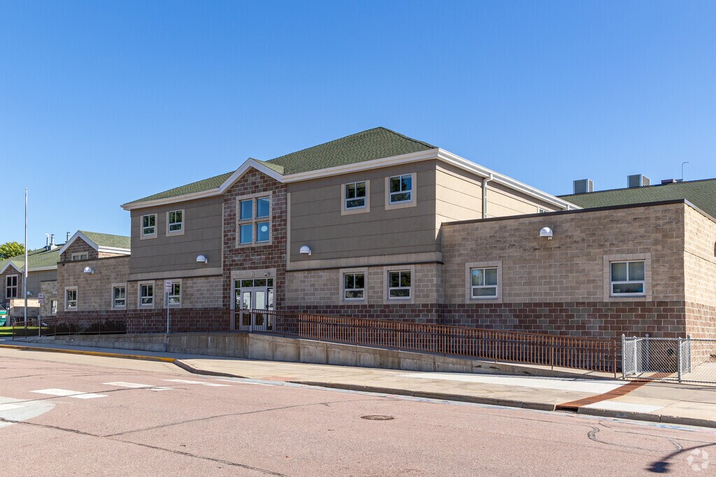 Terry Redlin Elementary School serves students in grades PK, K-5.