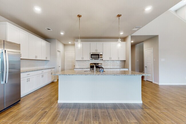 3129 Royal Throne Ct unit 36474186, Denton, TX 76208 - photo 3