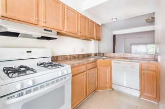 2576 Three Willows Ct, Richmond, VA 23294