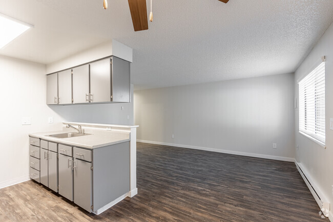 1BR, 1BA - 680SF