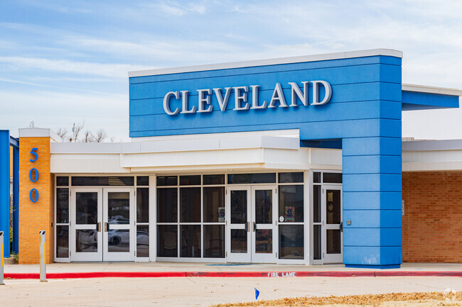 Cleveland Elementary School provides education in the neighborhood of Westwood Park.
