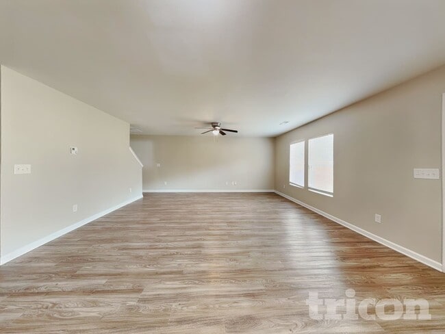 4120 Devonwood Ct, Greensboro, NC 27405 - photo 3