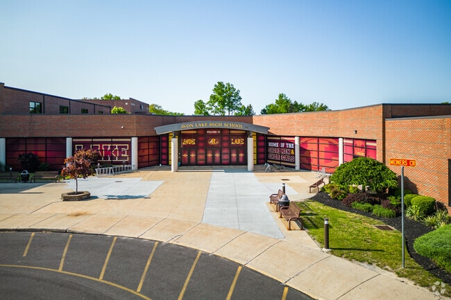 The main entrance of Avon Lake High School is the Avon Lake neighborhood.