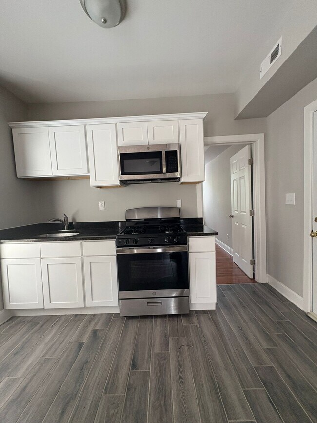 39 William St Unit 2, New Haven, CT 06511