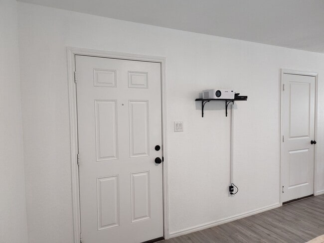 12911 Chinali Springs, Saint Hedwig, TX 78152 - photo 3