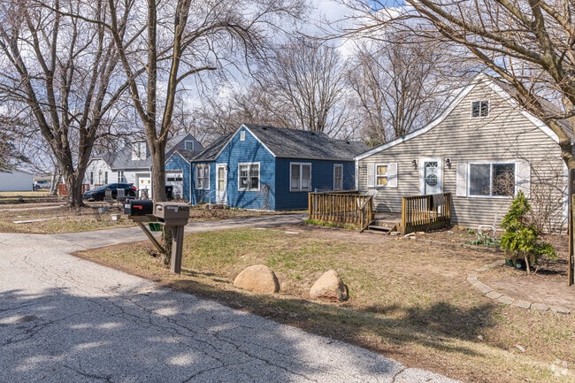 Cape Cods with pitched roofs are common in Deep Spring Woods.
