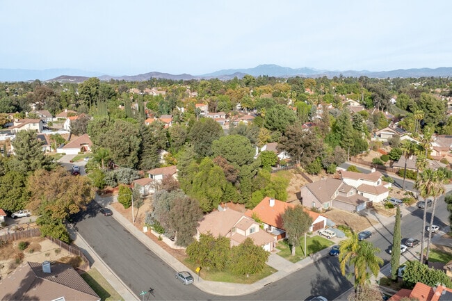 A peaceful Temecula neighborhood, where comfort meets scenic Southern California beauty.