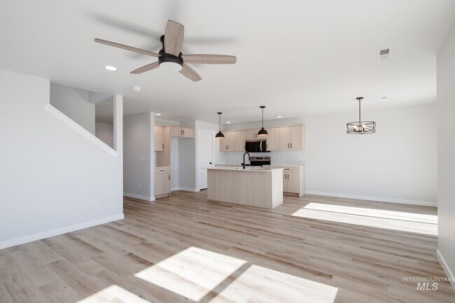 9023 W Camellia St, Nampa, ID 83687 - photo 6