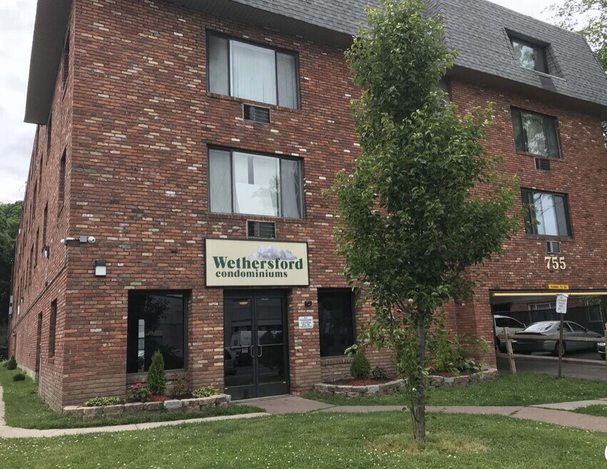 Wethersford Condominium unit A6, Hartford, CT 06114 - photo 1