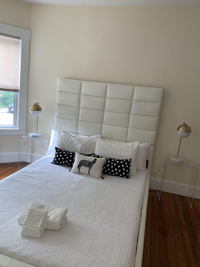 27 Forest St unit 1, Cambridge, MA 02140 - photo 7