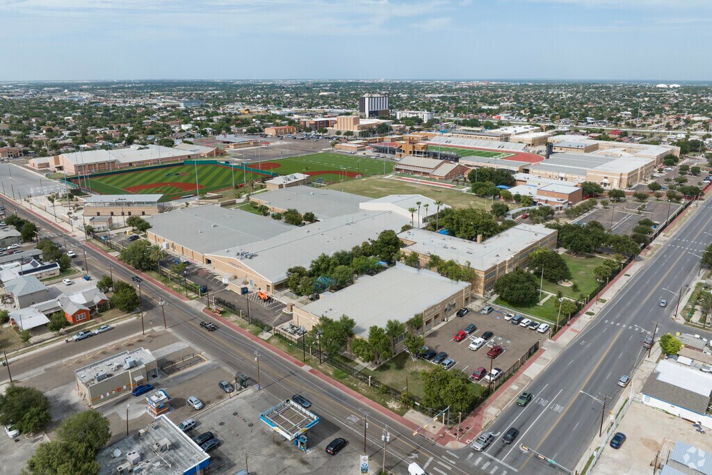 Christen Middle School hosts grades 6th to 8th grade in the Laredo, Tx area.