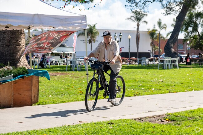 Blackstock South is a bike-friendly community.